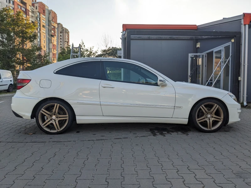 Mercedes-Benz CLC 180 Sport edition, снимка 11 - Автомобили и джипове - 52818946