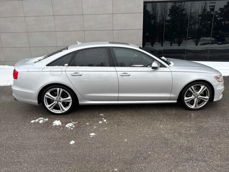Audi S6 * 4dr Sdn quattro 4.0T * CARFAX * БЕЗ ПЪРВОНАЧАЛНА, снимка 3 - Автомобили и джипове - 53136596