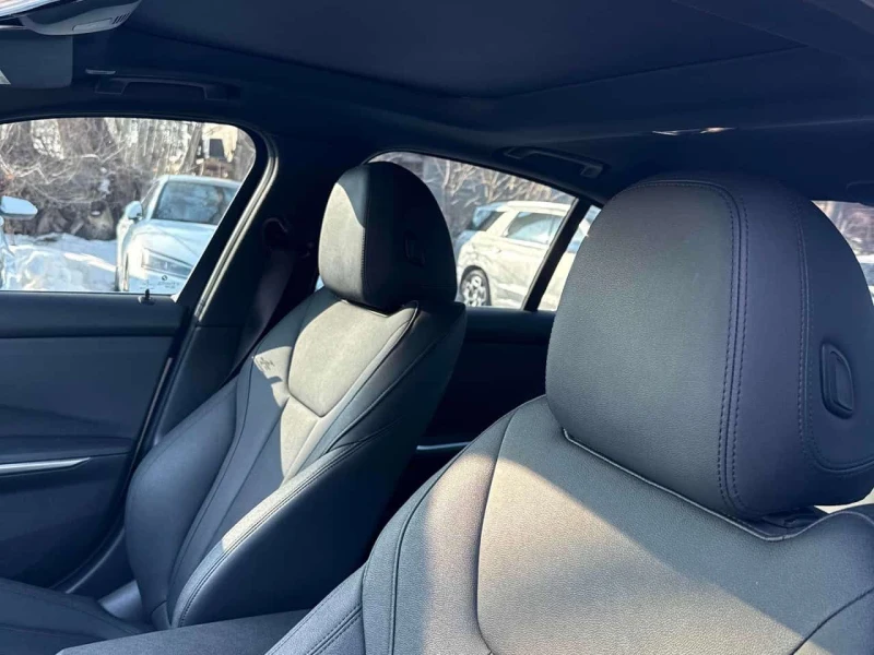 BMW 330 * xDrive * CARFAX * ПАНОРАМА* ПОДГРЕВ* , снимка 10 - Автомобили и джипове - 53514978