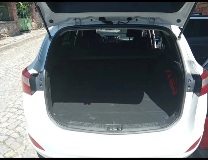 Hyundai I30, снимка 8 - Автомобили и джипове - 53299548