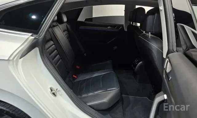 VW Arteon 2.0TDI Обдухване 360 Кам Head up , снимка 14 - Автомобили и джипове - 55683197
