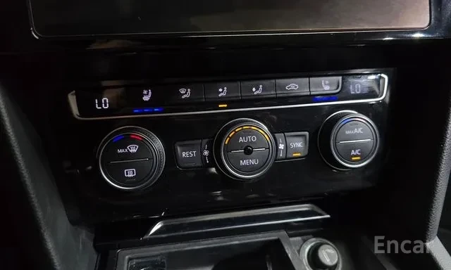 VW Arteon 2.0TDI Обдухване 360 Кам Head up , снимка 10 - Автомобили и джипове - 55683197