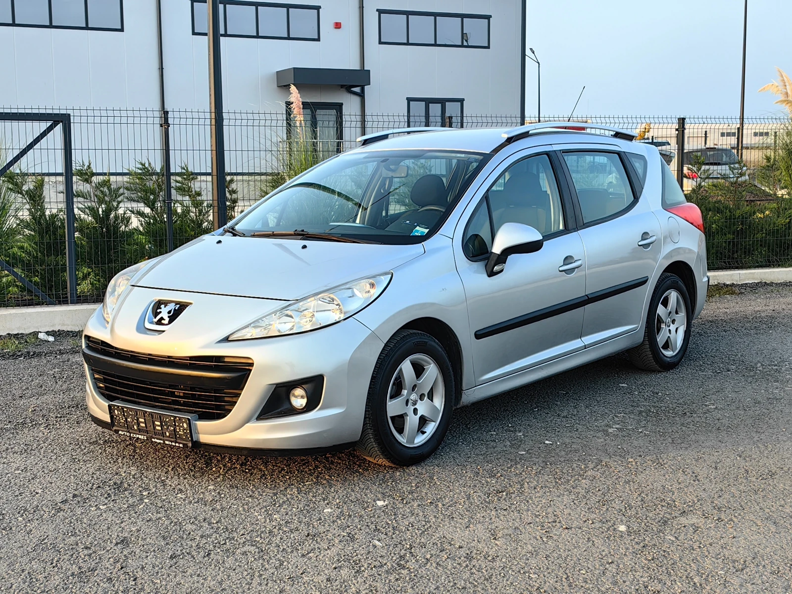Peugeot 207 1.4 GPL, снимка 1