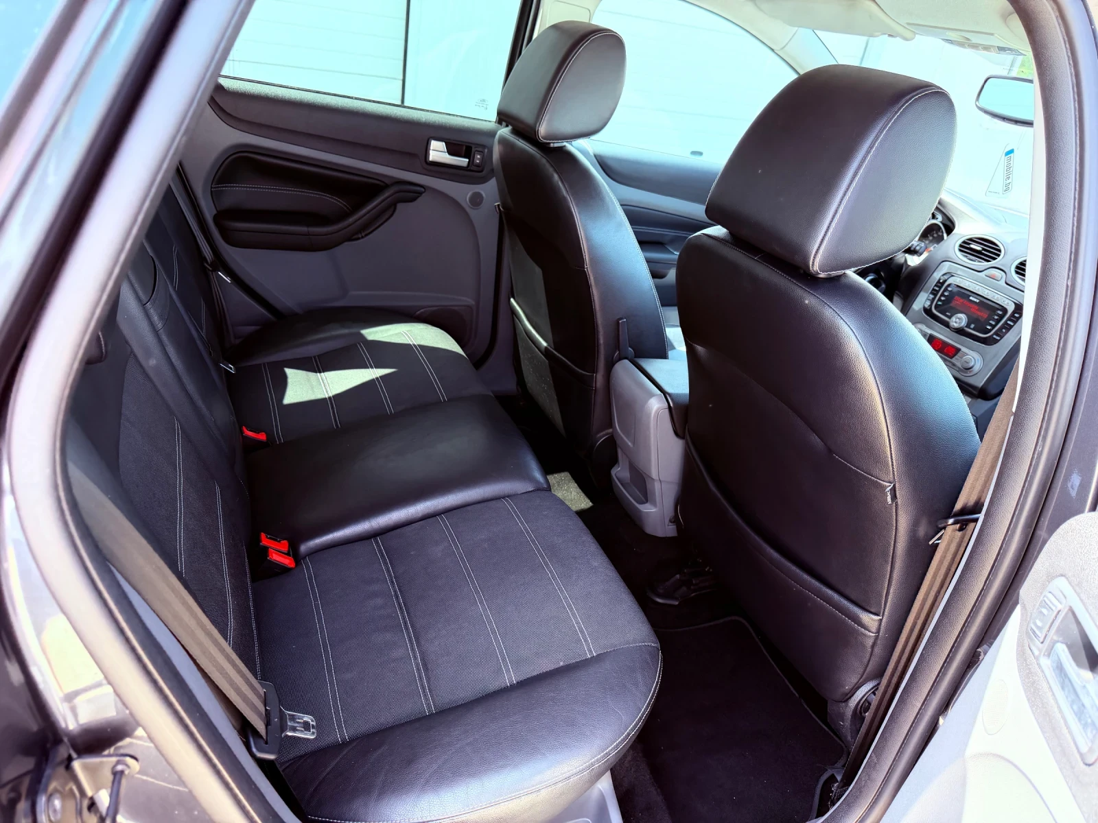 Ford Focus 1.6cdti 165000km* UNIKAT* , снимка 17 - Автомобили и джипове - 41629095