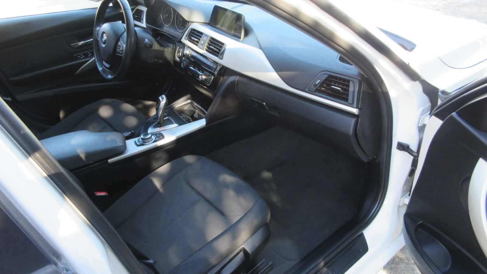 BMW 320 D-190HP, AUTOMAT - NAVI- TOP  | Mobile.bg   11