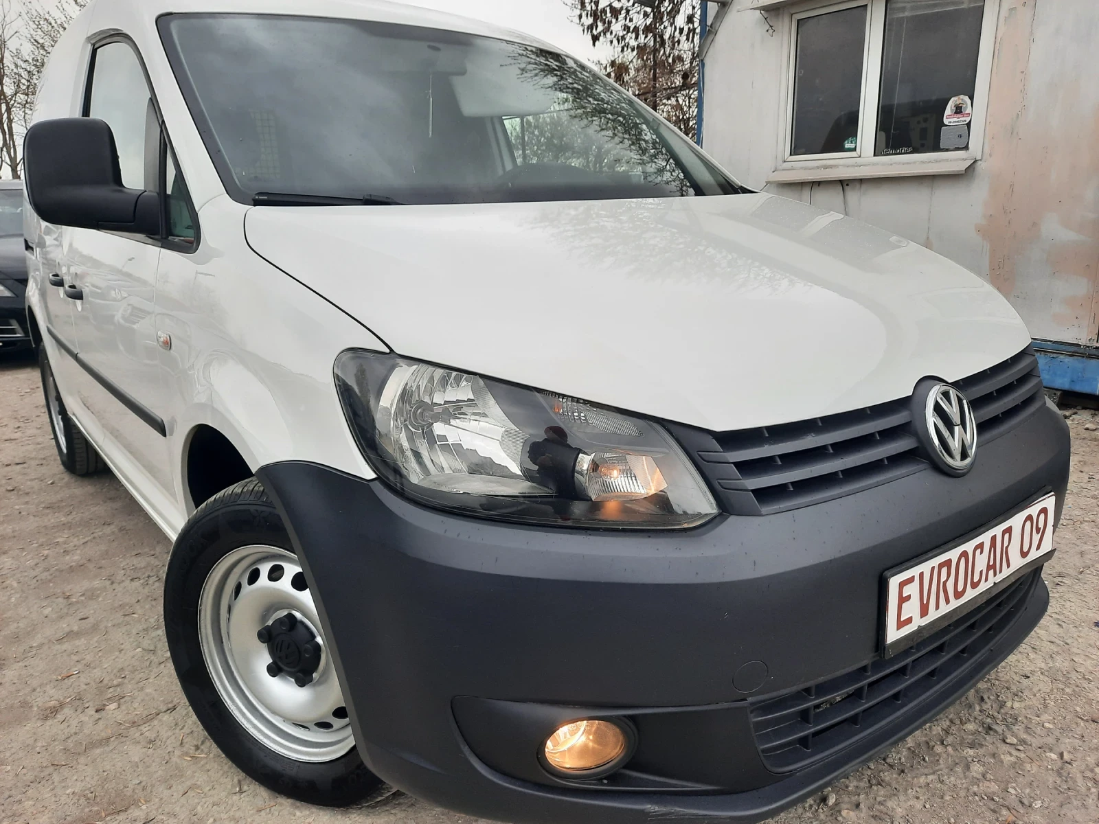 VW Caddy 2015та КАТО НОВА - изображение 2