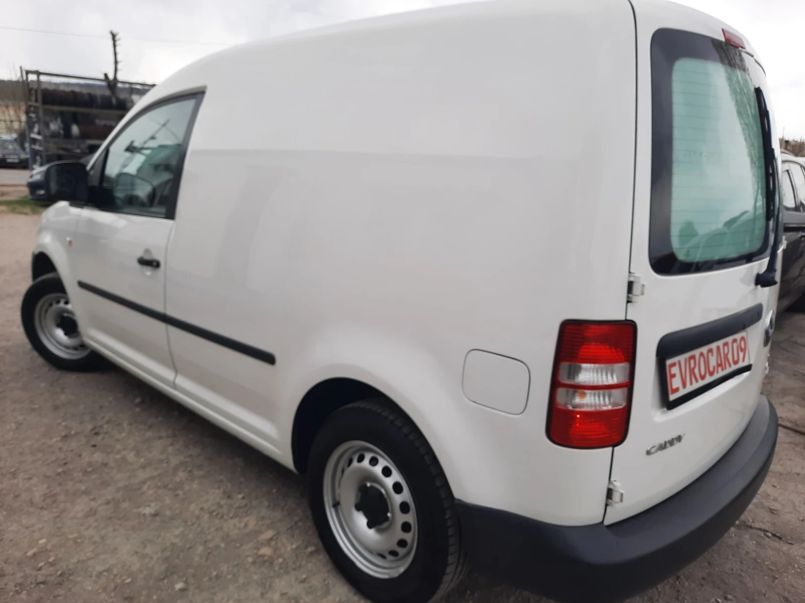 VW Caddy 2015та КАТО НОВА - изображение 4