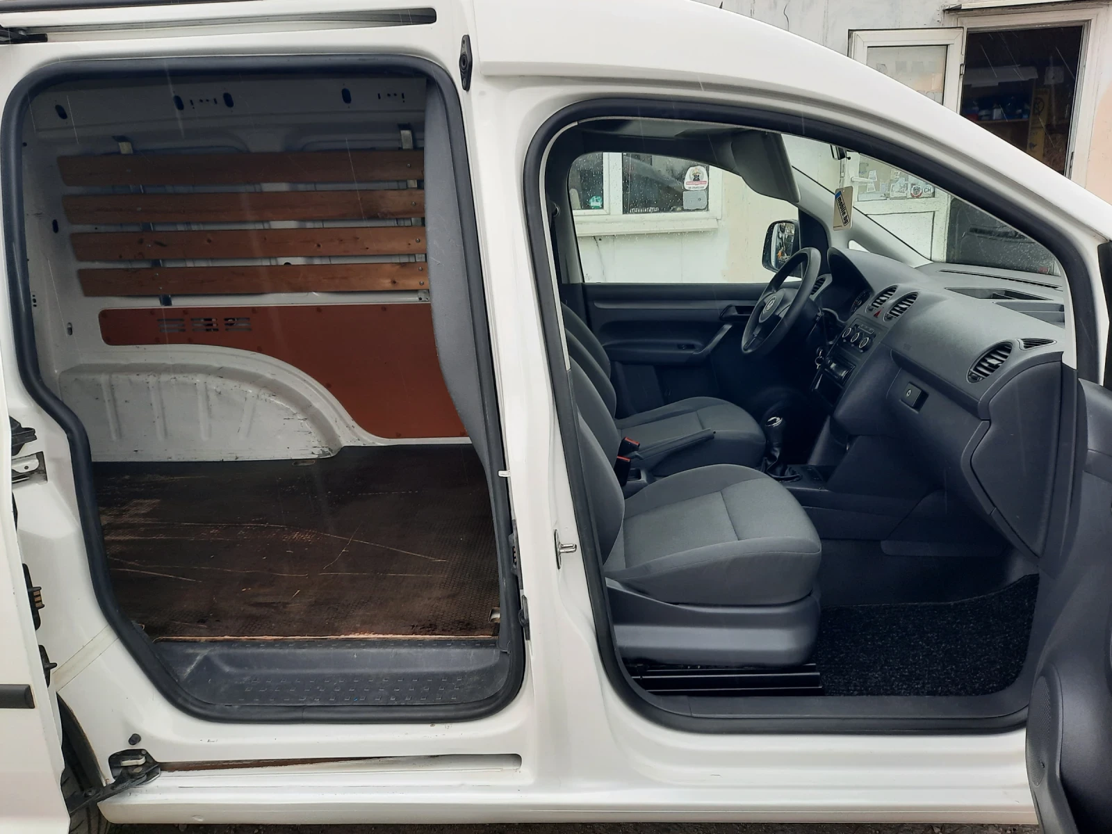 VW Caddy 2015та КАТО НОВА - изображение 6