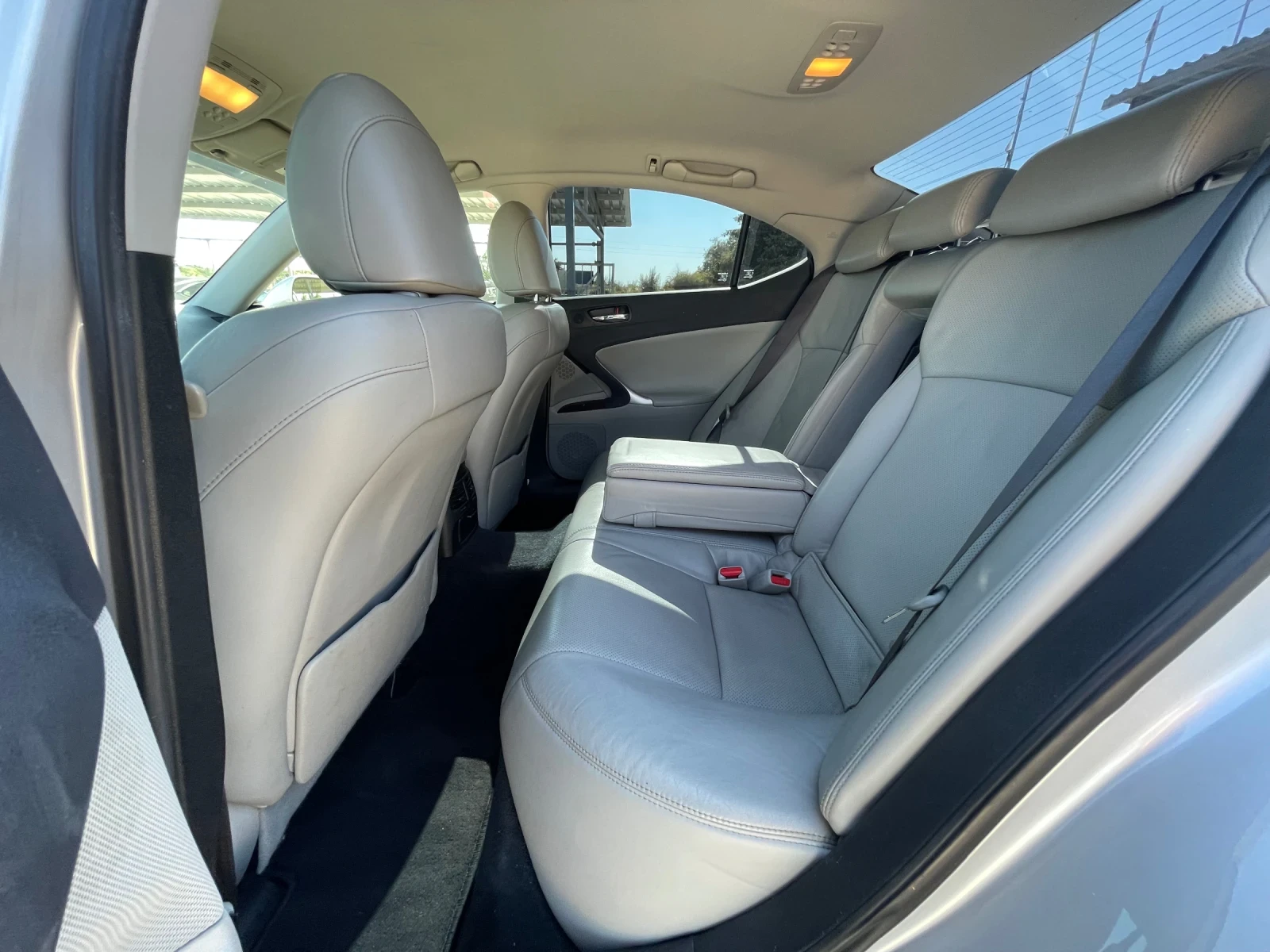 Lexus IS 250 Sport/Navi/Camera/Обдухване  - изображение 10