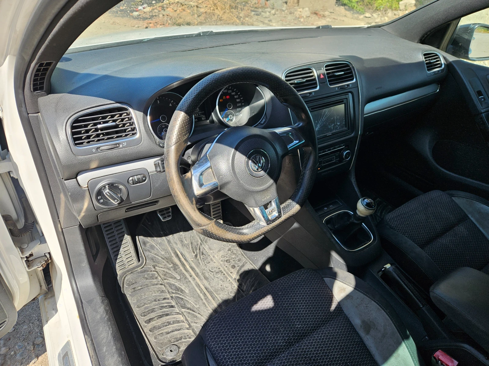 VW Golf 1.6dizel 105ks 2010god - изображение 10