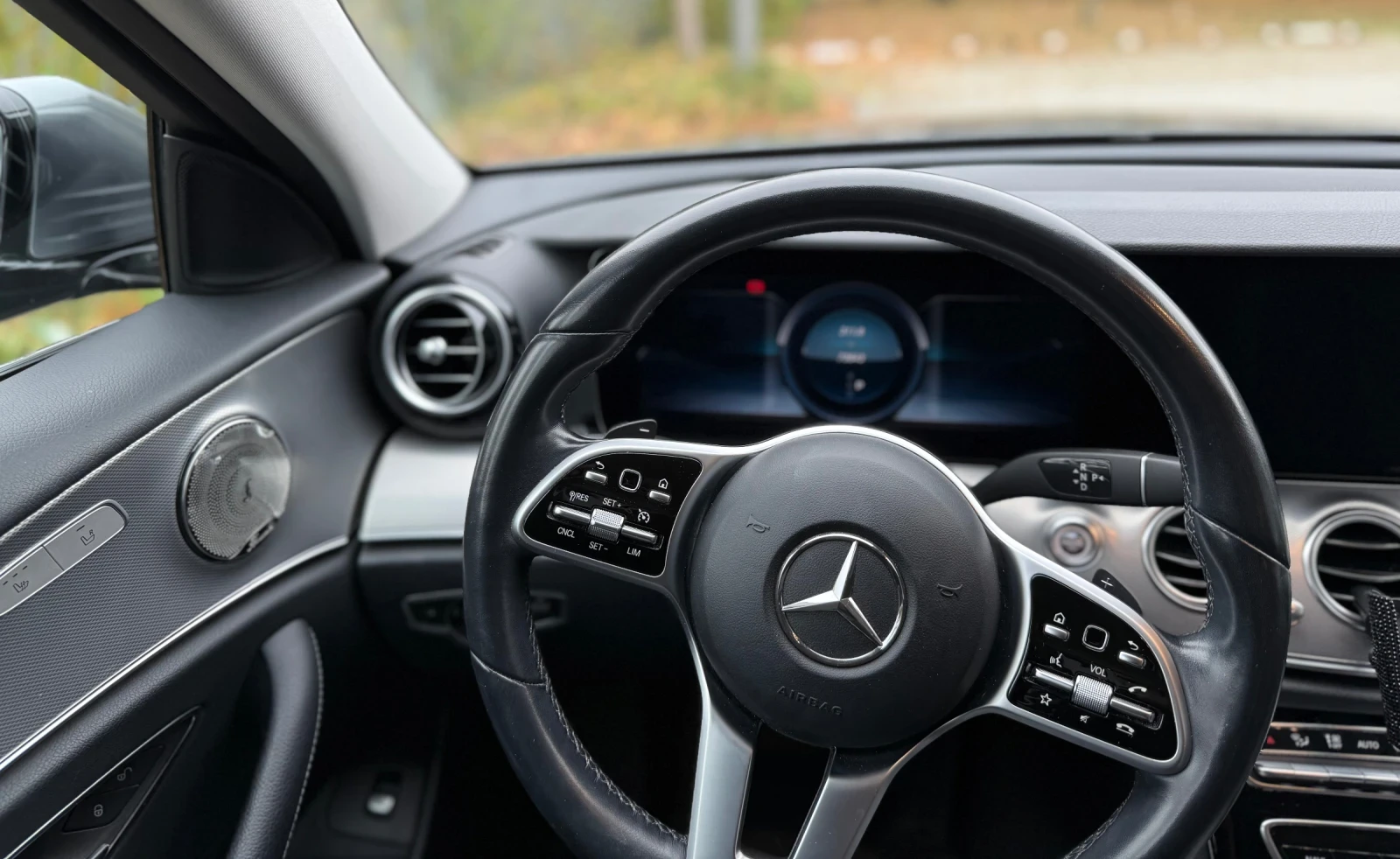 Mercedes-Benz E 200  - изображение 3