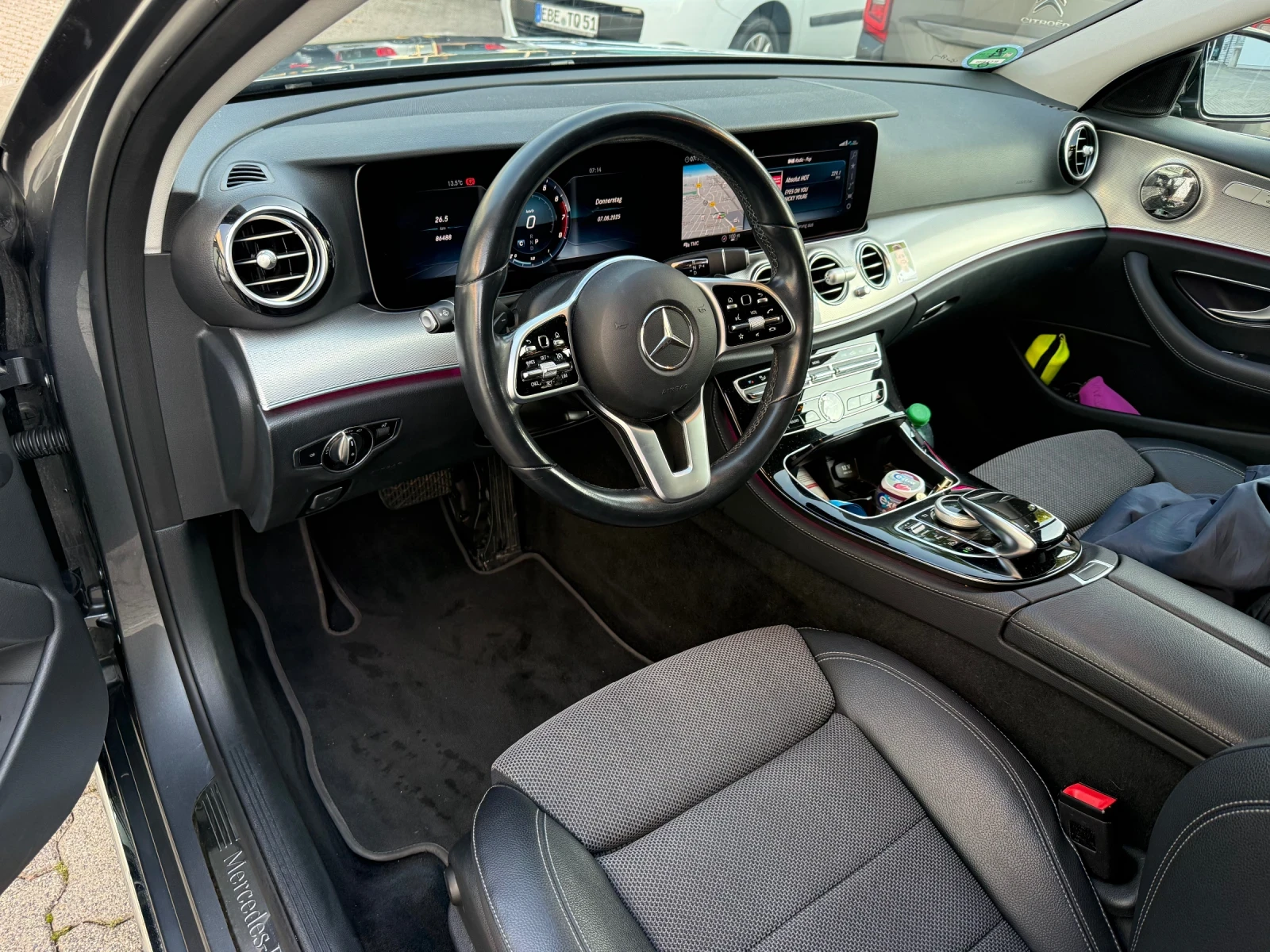 Mercedes-Benz E 200  - изображение 7