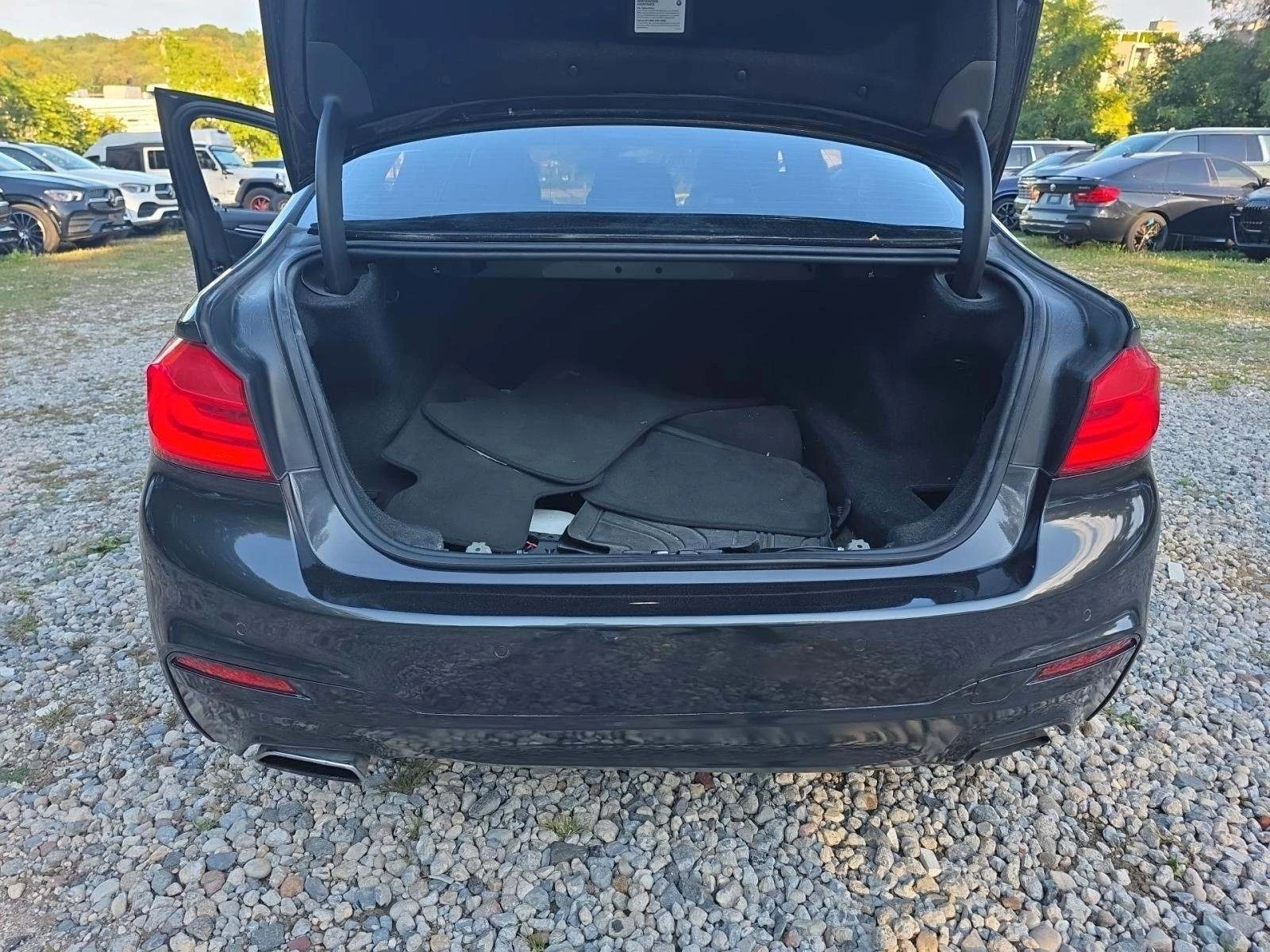 BMW 540 I xDrive * M Sport*   * (CARFAX) | Mobile.bg   5