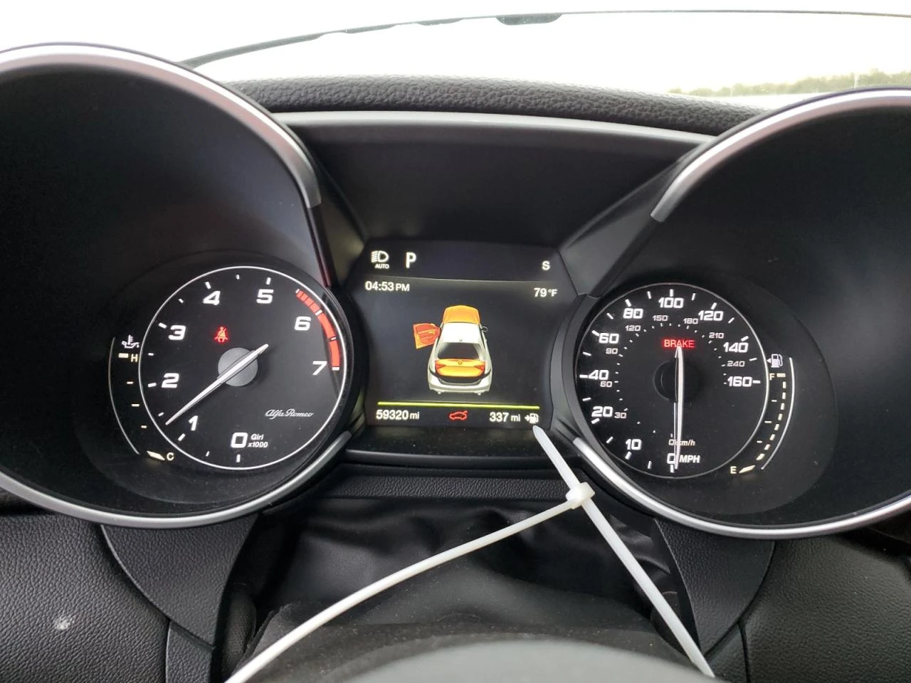 Alfa Romeo Giulia DISTRONIC* КОЖА* ПОДГРЕВ*  - изображение 9