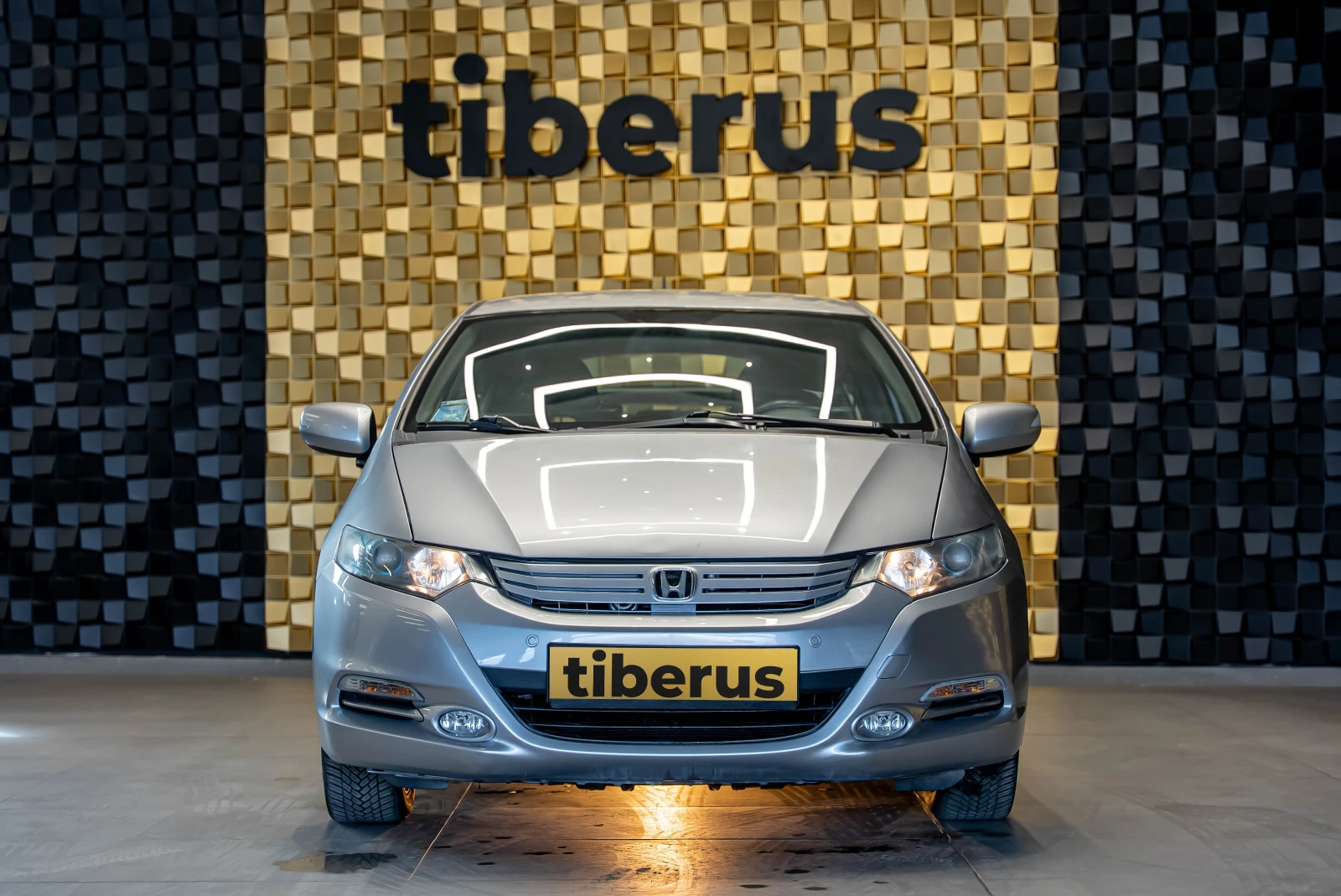 Honda Insight Hybrid, снимка 3 - Автомобили и джипове - 53717477