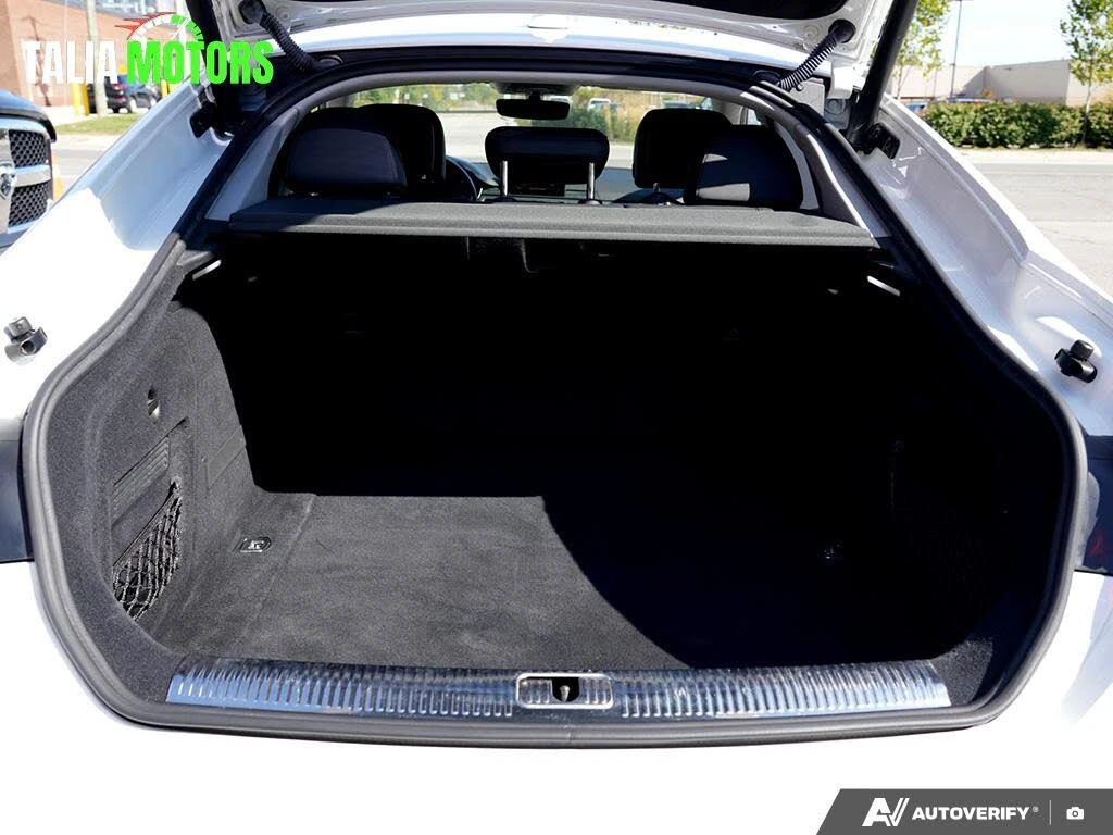 Audi A5 Sportback quattro 4.5* АвтоКредит* (Цена до БГ) , снимка 7 - Автомобили и джипове - 53900514