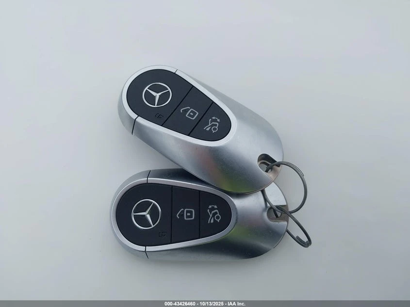 Mercedes-Benz C 300 2l 4Matic, снимка 11 - Автомобили и джипове - 53907282