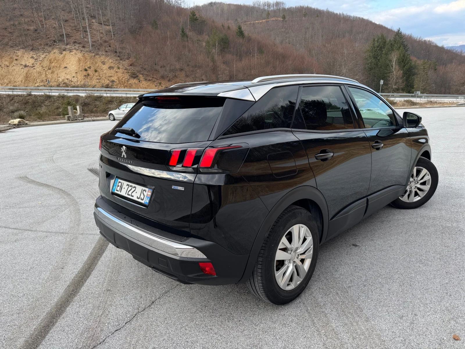 Peugeot 3008 PURE TECH, снимка 4 - Автомобили и джипове - 53986554
