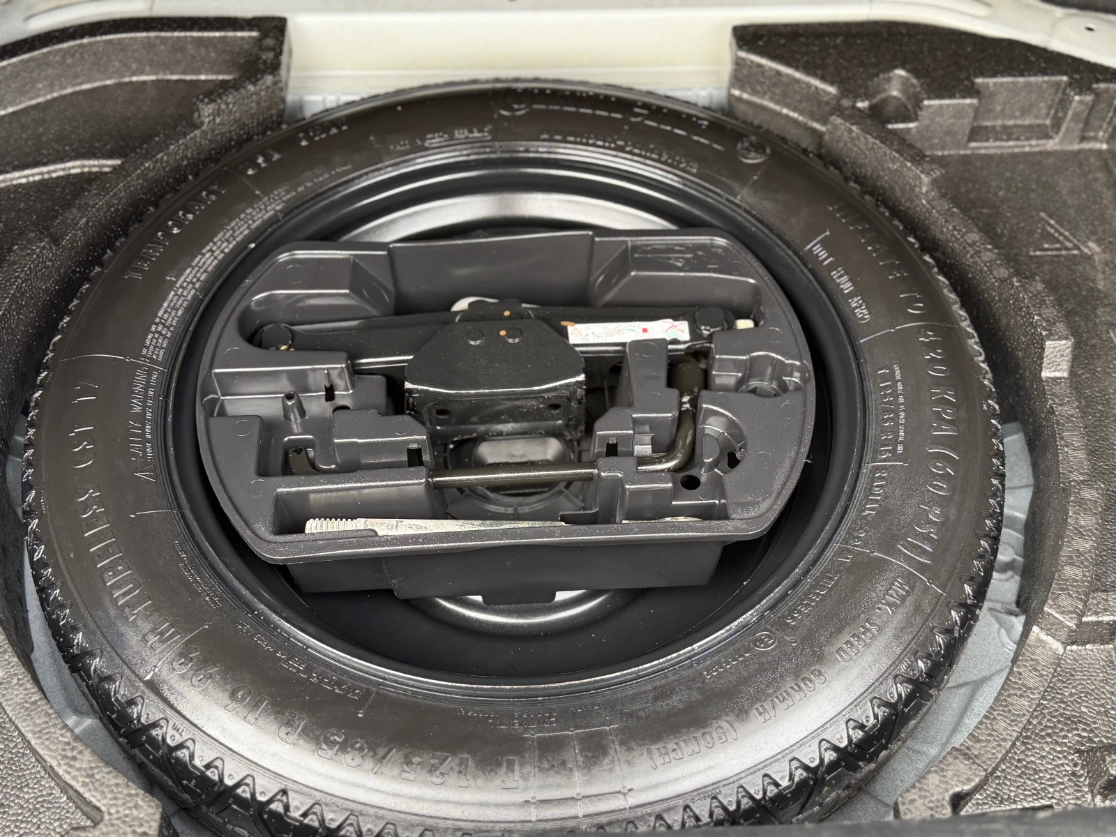 Peugeot 308 * ALLURE* LED* XENON* NAVI* ACC* ИТАЛИЯ* , снимка 9 - Автомобили и джипове - 54000105