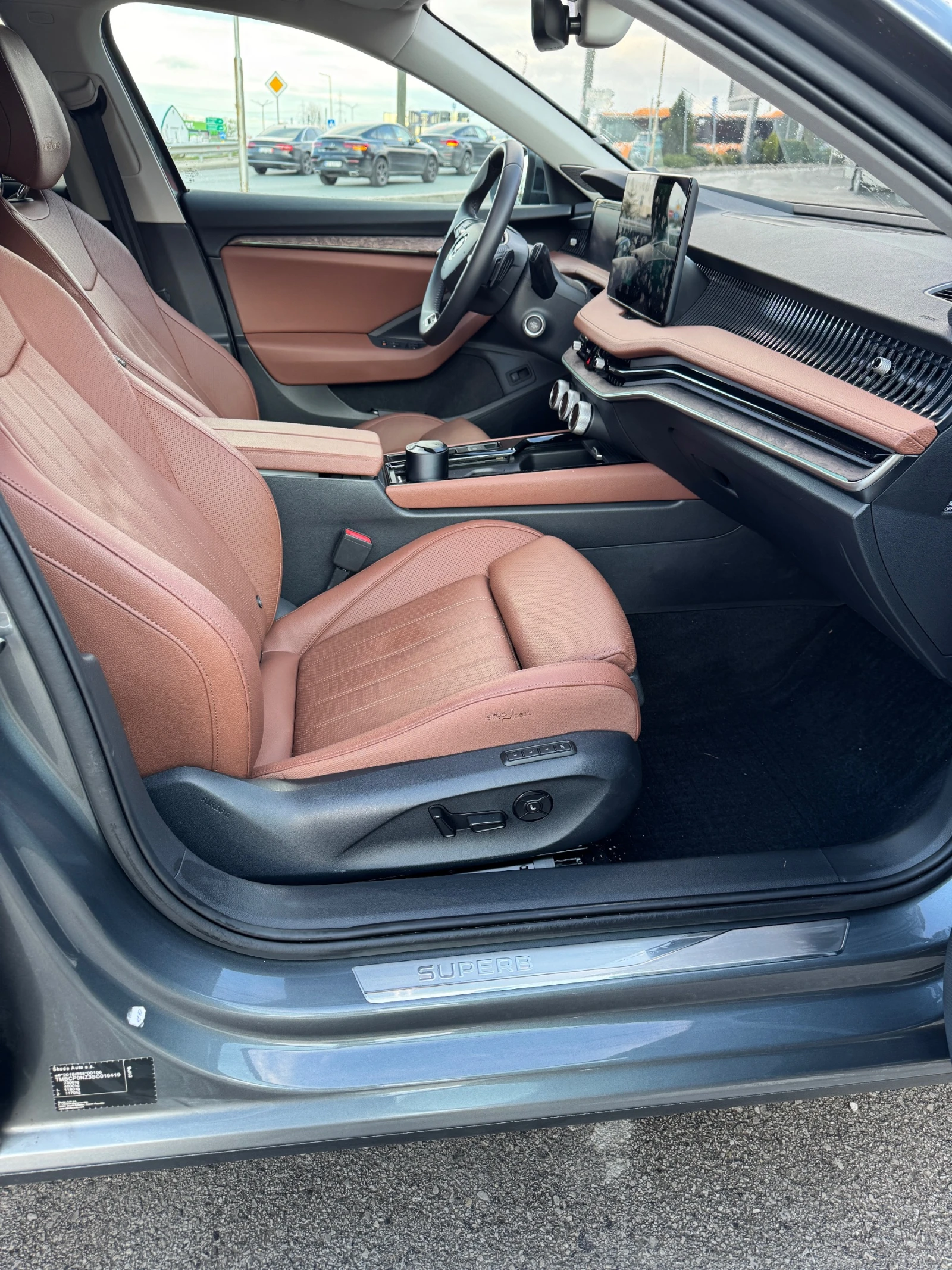 Skoda Superb L&K, 265 КС, Гаранционна, снимка 10 - Автомобили и джипове - 54008818