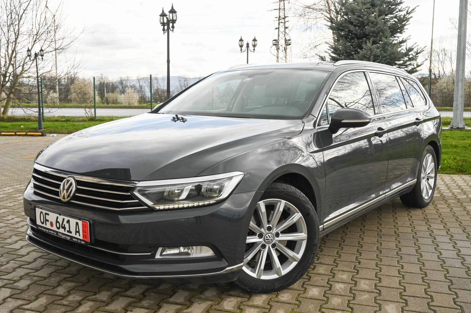 VW Passat 2.0TDI* Highline* LaserLED* КАМЕРА* Germany, снимка 2 - Автомобили и джипове - 54093601
