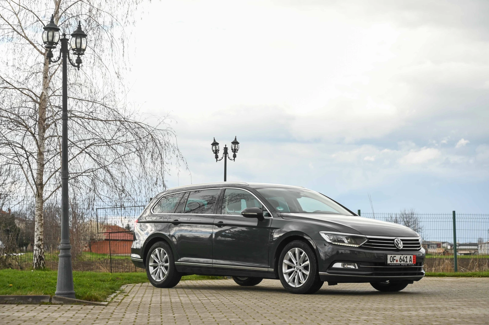 VW Passat 2.0TDI* Highline* LaserLED* КАМЕРА* Germany, снимка 17 - Автомобили и джипове - 54093601