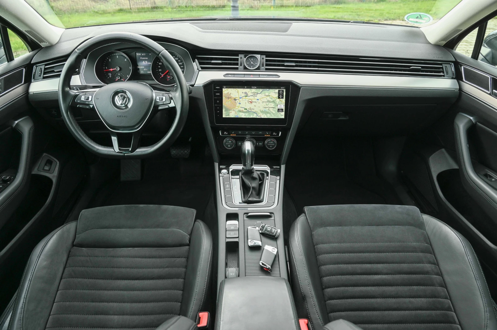 VW Passat 2.0TDI* Highline* LaserLED* КАМЕРА* Germany, снимка 10 - Автомобили и джипове - 54093601