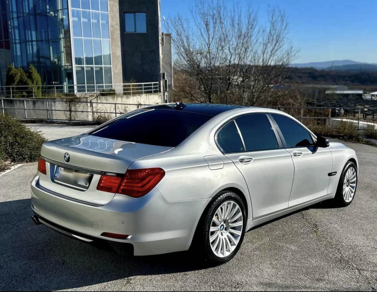 BMW 730, снимка 2 - Автомобили и джипове - 54230382