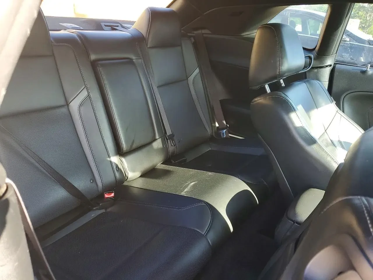 Dodge Challenger SXT | Mobile.bg � ����������� 9