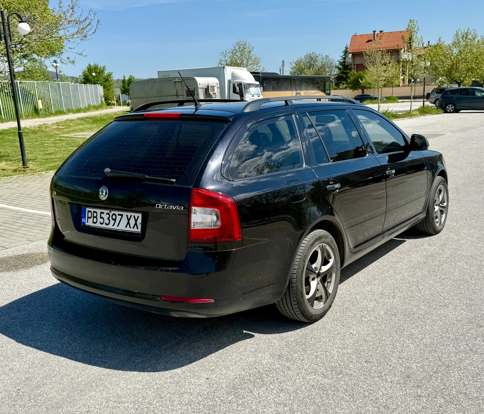 Skoda Octavia 1.6 TDI, снимка 5 - Автомобили и джипове - 54349048