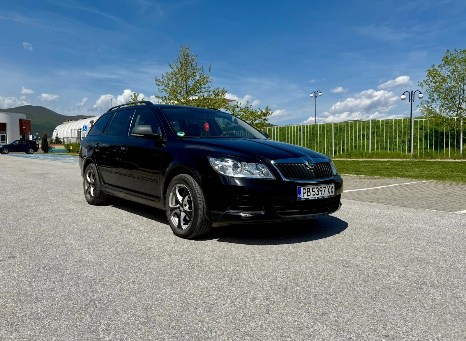 Skoda Octavia 1.6 TDI, снимка 3 - Автомобили и джипове - 54349048