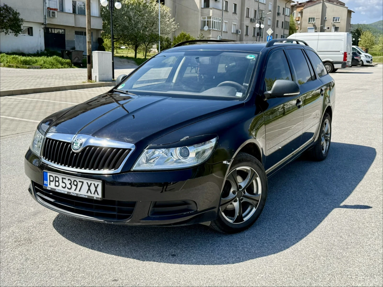 Skoda Octavia 1.6 TDI, снимка 2 - Автомобили и джипове - 54349048