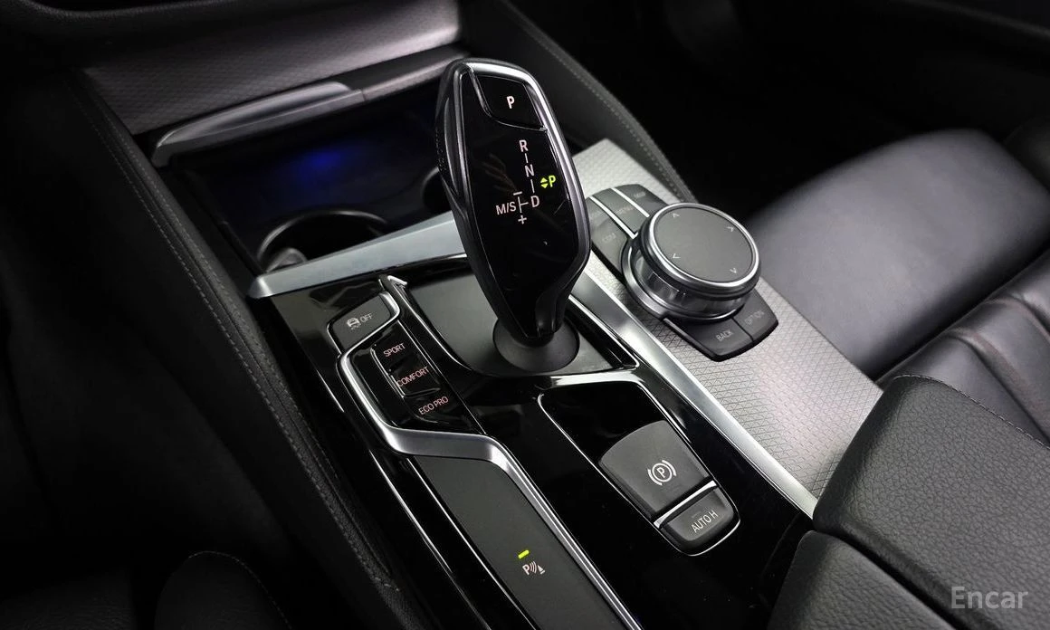 BMW 530, снимка 9 - Автомобили и джипове - 54421048