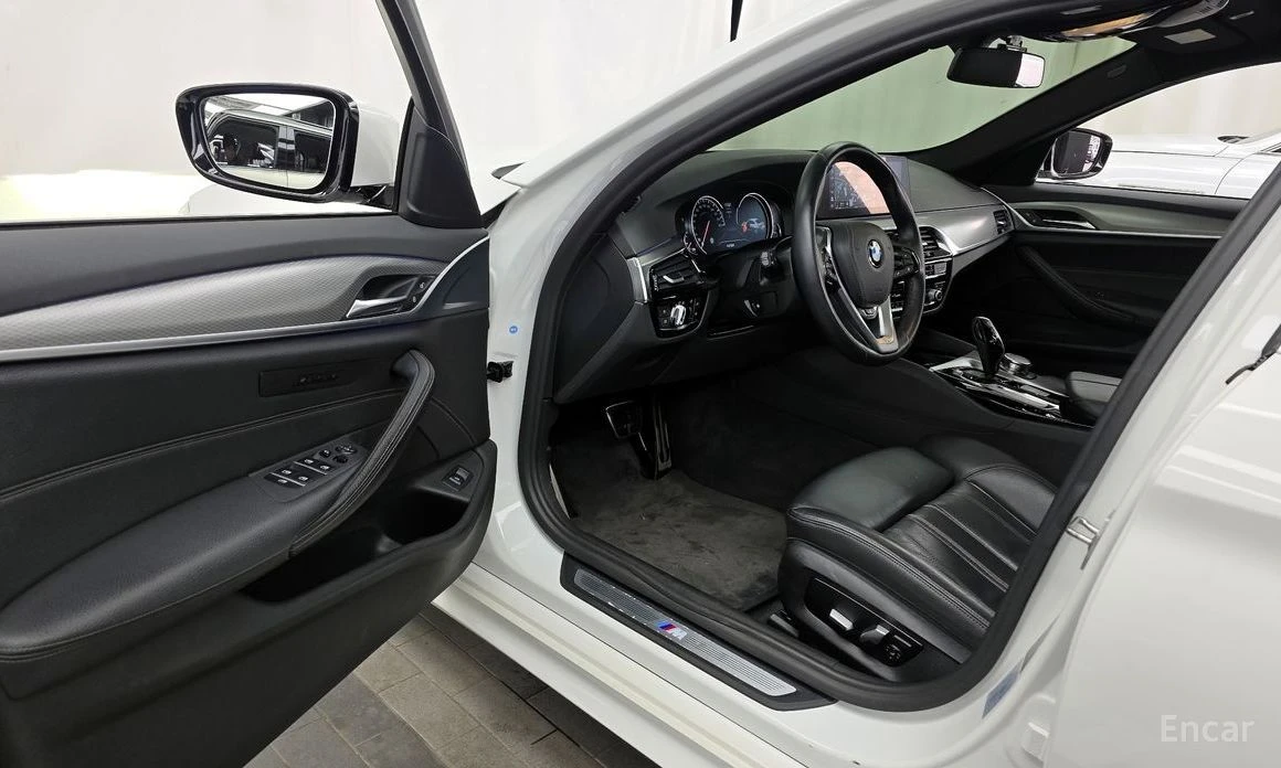 BMW 530, снимка 10 - Автомобили и джипове - 54421048