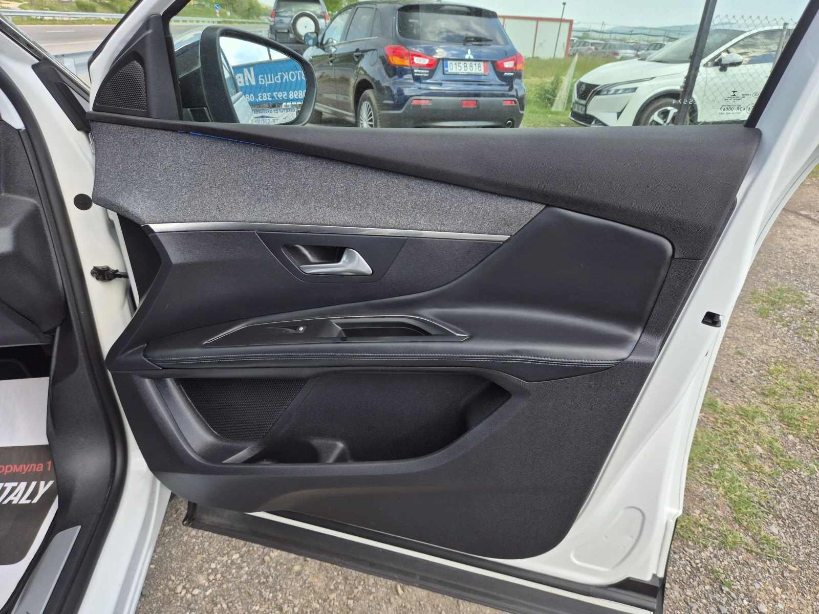 Peugeot 3008 2, 0Hdi/4x4/CROSSWAY, снимка 7 - Автомобили и джипове - 54459627