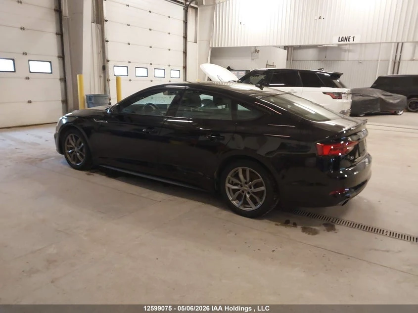 Audi A5 QUATTRO* S-Line* Premium Plus, снимка 7 - Автомобили и джипове - 54515660