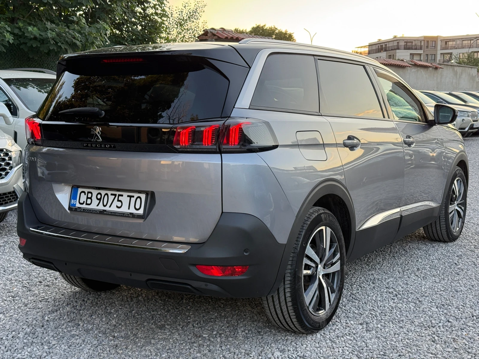 Peugeot 5008 1.5HDI/131hp/9 000 km/ОТ SFA/Гаранция/7 местен, снимка 7 - Автомобили и джипове - 54874769