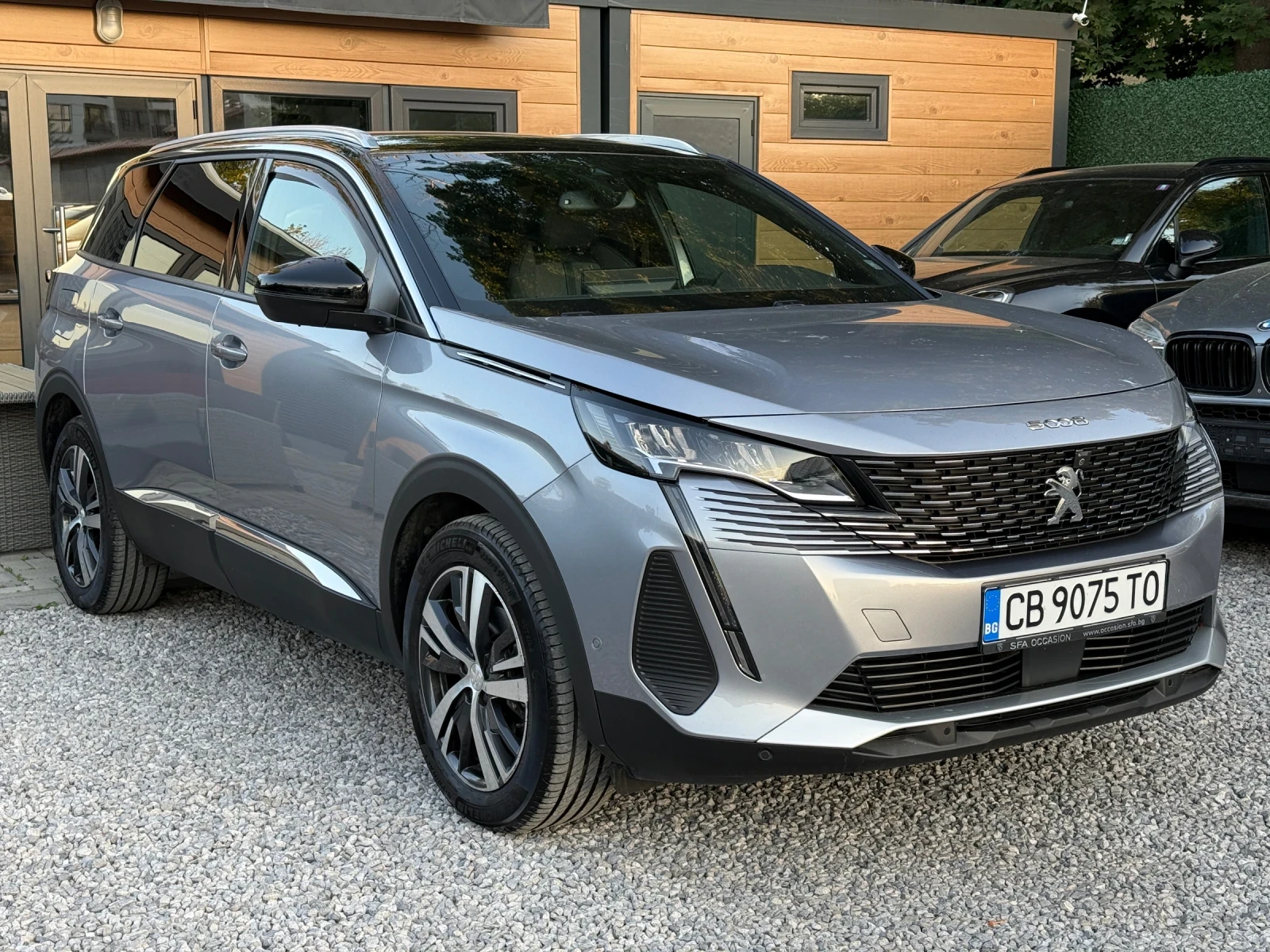 Peugeot 5008 1.5HDI/131hp/9 000 km/ОТ SFA/Гаранция/7 местен, снимка 3 - Автомобили и джипове - 54874769