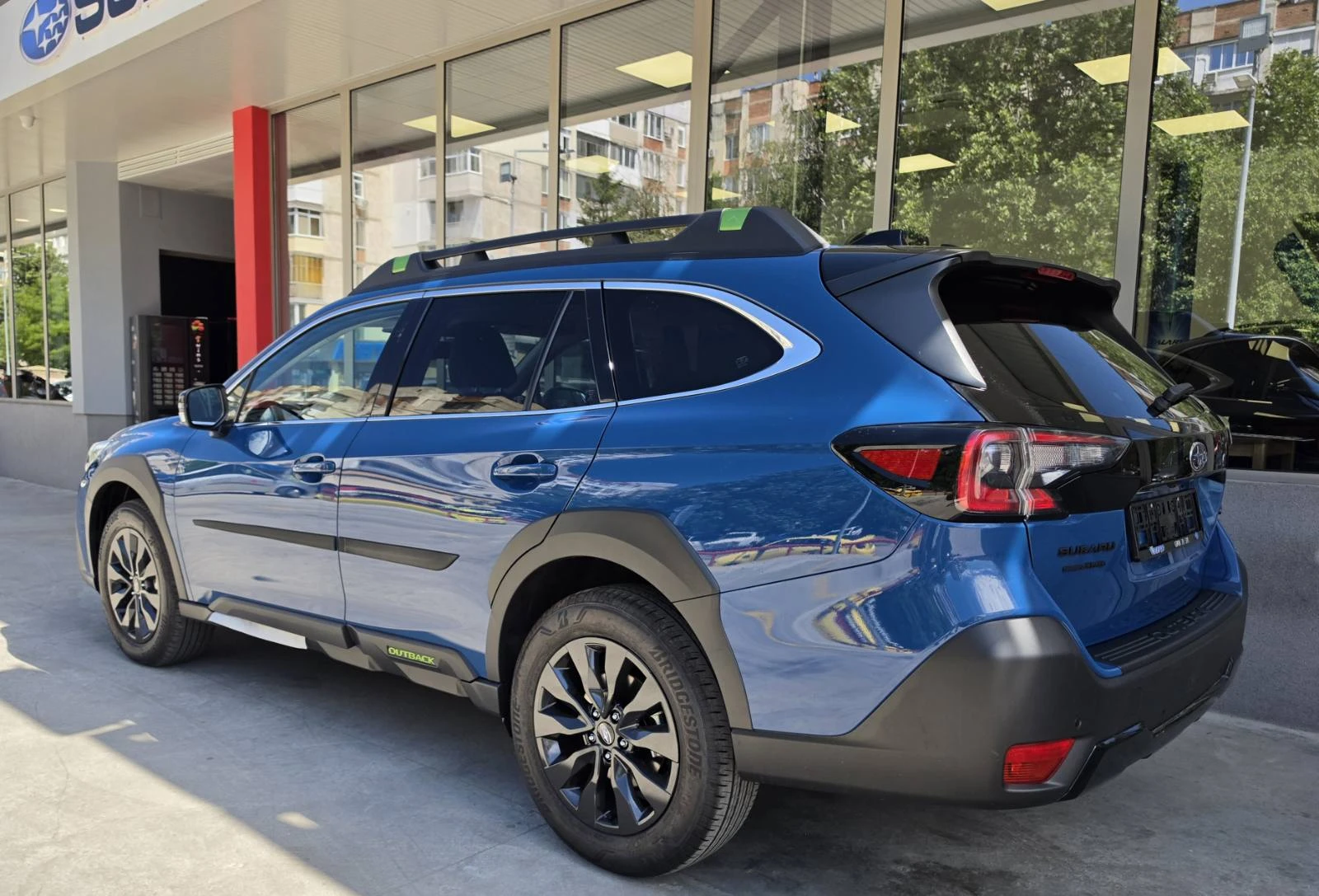 Subaru Outback 2.5 Arctic, снимка 3 - Автомобили и джипове - 54915090