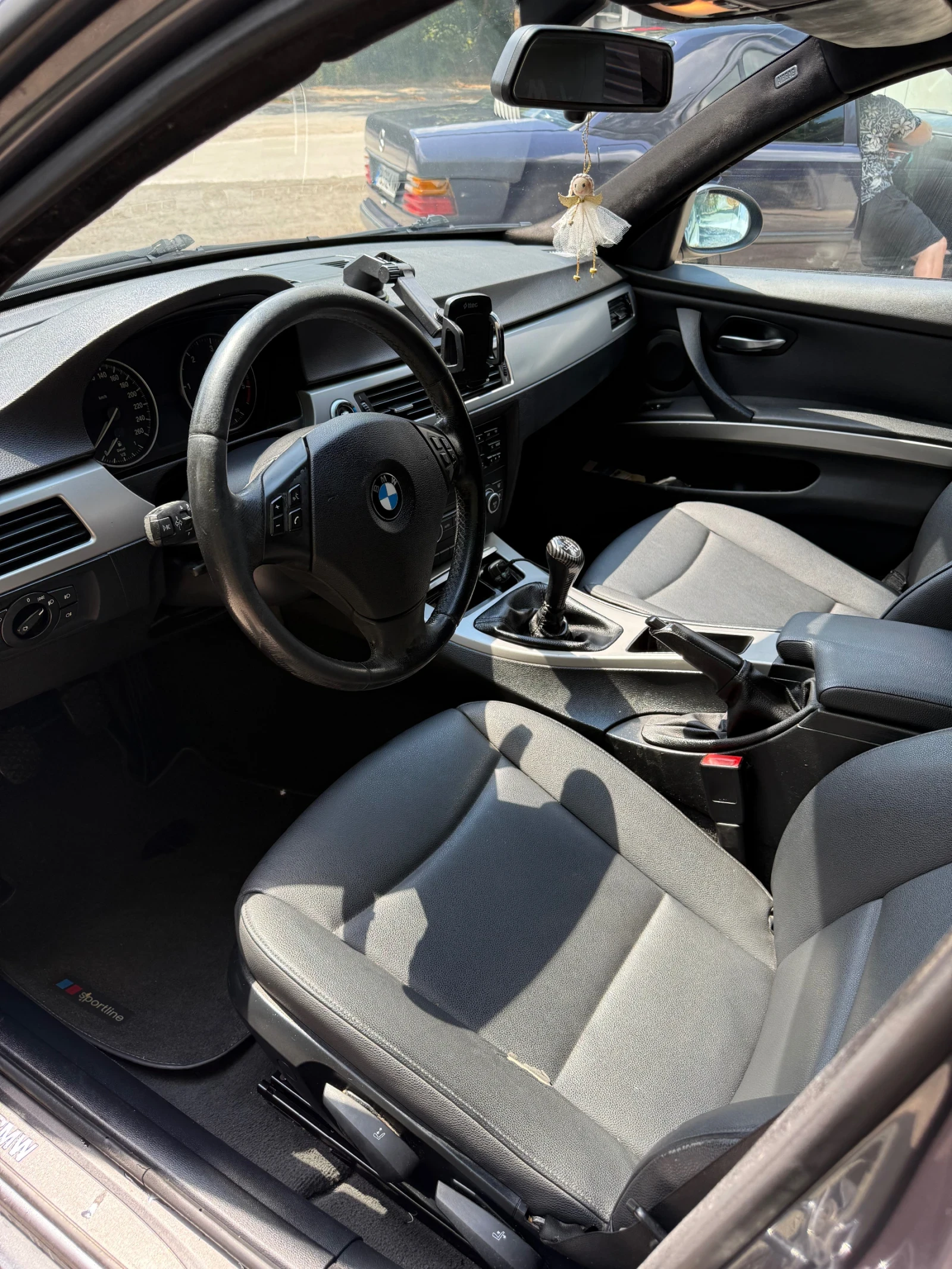 BMW 320, снимка 10 - Автомобили и джипове - 55541073