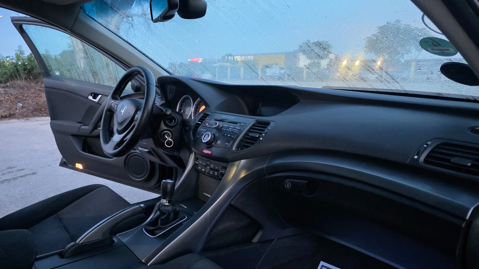 Honda Accord УНИКАТ, снимка 10 - Автомобили и джипове - 55513996