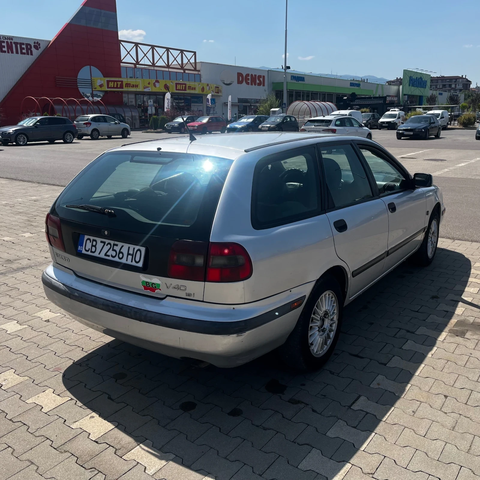 Volvo V40, снимка 5 - Автомобили и джипове - 55640019