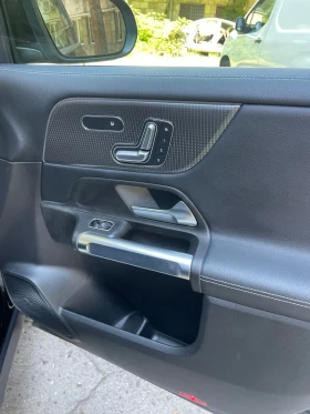 Mercedes-Benz GLB 200, снимка 5