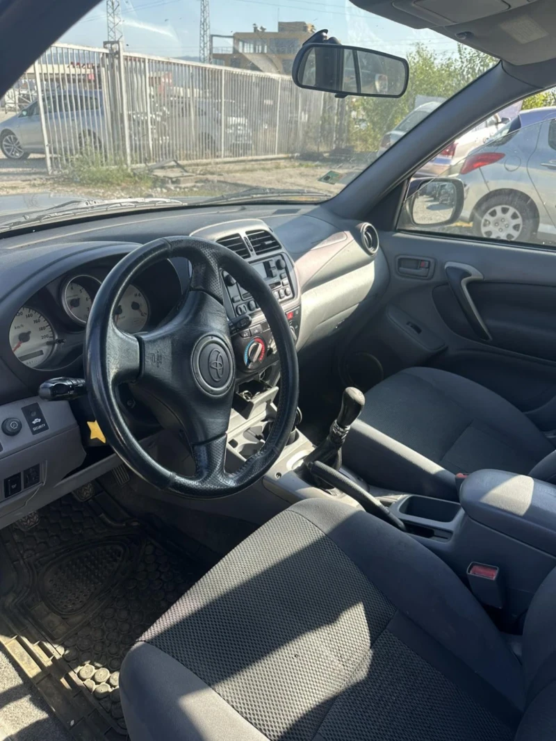 Toyota Rav4, снимка 6 - Автомобили и джипове - 52452202