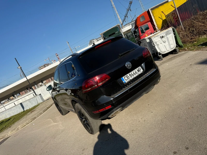 VW Touareg, снимка 4 - Автомобили и джипове - 52836472