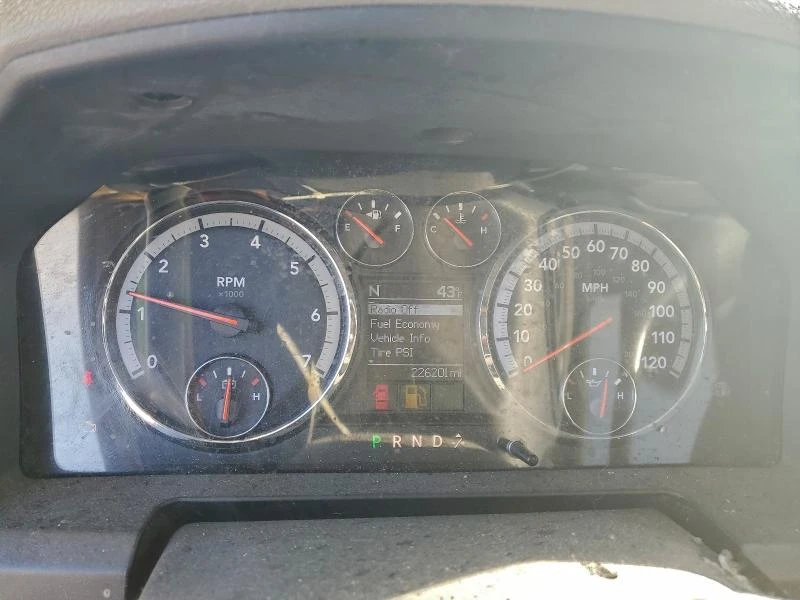 Dodge Ram 5.7L 8 4x4 w/Rear Wheel Drv, снимка 11 - Автомобили и джипове - 53032736