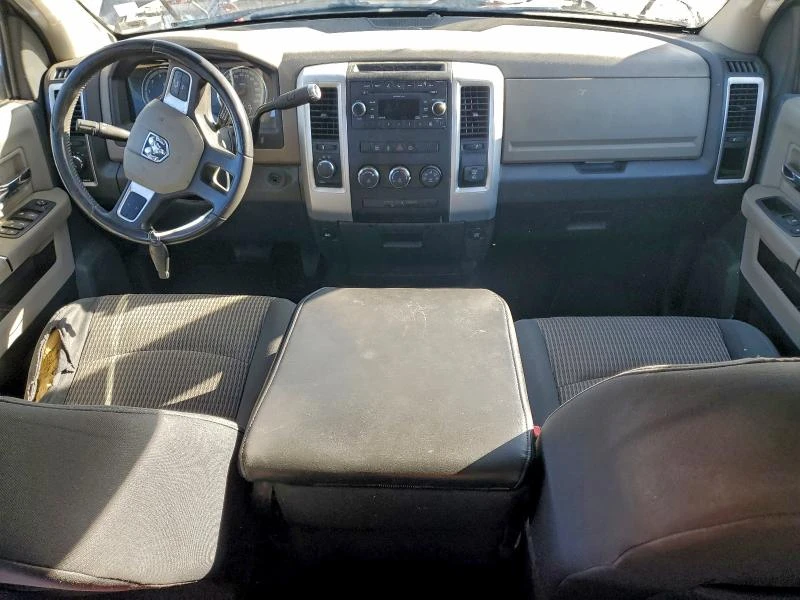 Dodge Ram 5.7L 8 4x4 w/Rear Wheel Drv, снимка 10 - Автомобили и джипове - 53032736