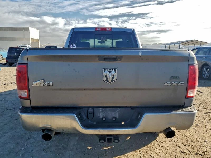 Dodge Ram 5.7L 8 4x4 w/Rear Wheel Drv, снимка 8 - Автомобили и джипове - 53032736