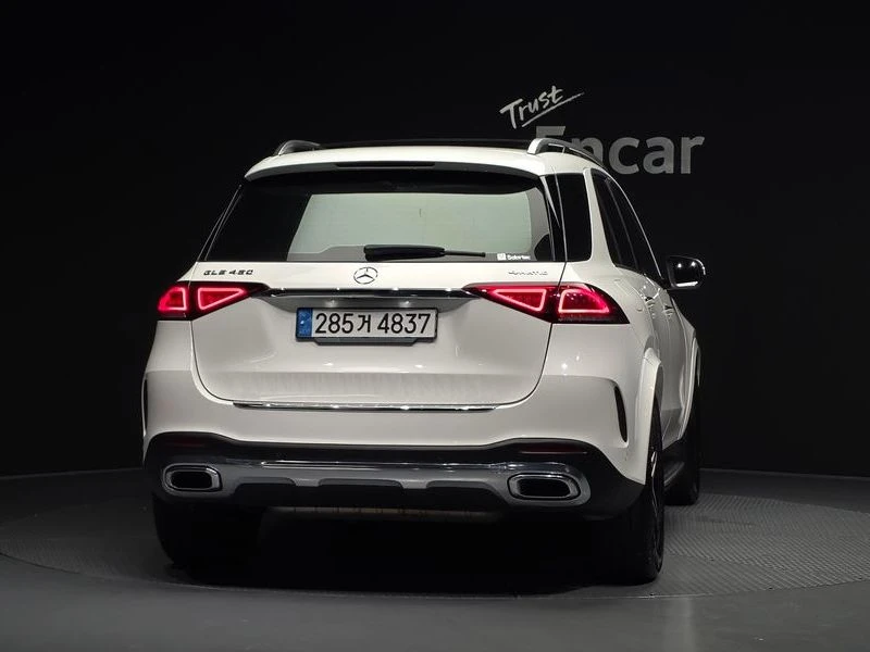 Mercedes-Benz GLE 450 AMG EQ BOOST/HUD/ПОДГРЕВ/ОБДУХ/HARMON KARDON/DISTR/360, снимка 4 - Автомобили и джипове - 55341301
