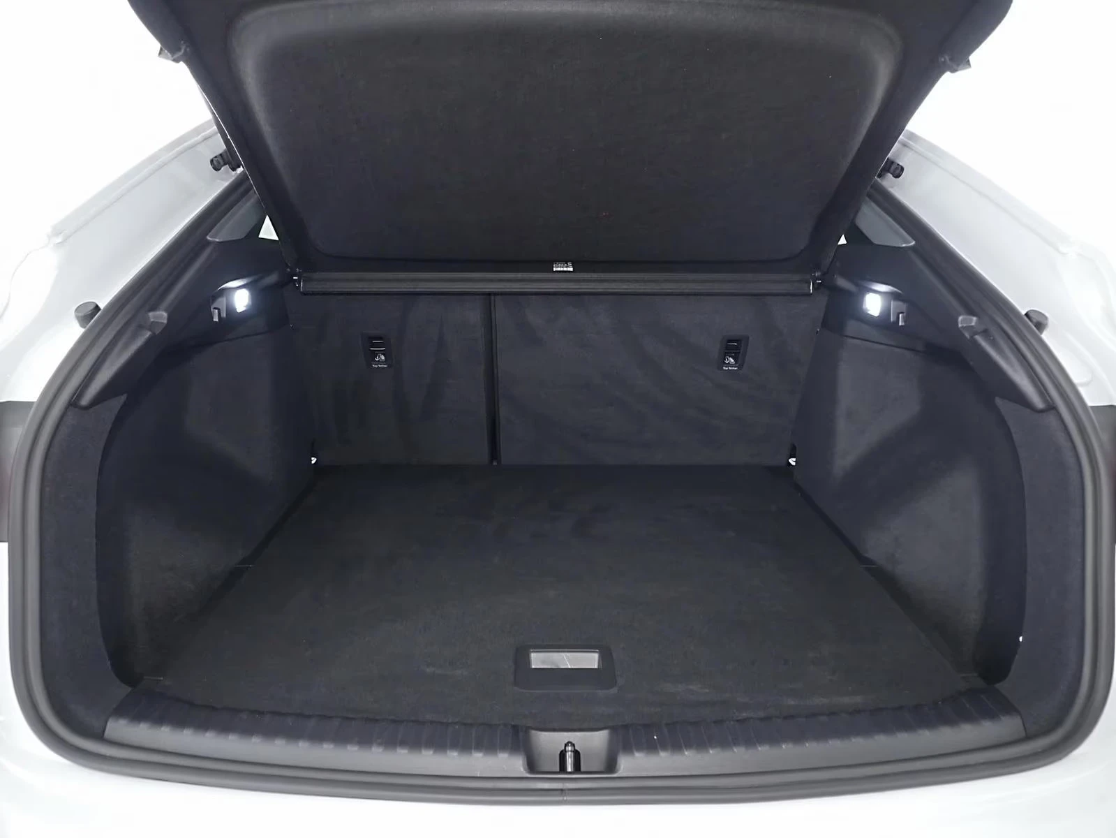 Audi Q4 40e-tron/204HP/ADVANCED/MATRIX/CAM/KLESS/549g | Mobile.bg   12